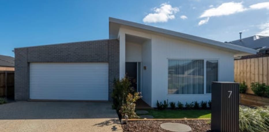 WhatsApp Image 2025-10-15 at 10.51.25 AM